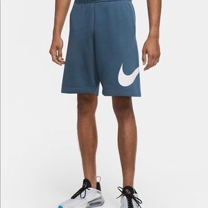 Nike Sportswear Club Graphic Shorts